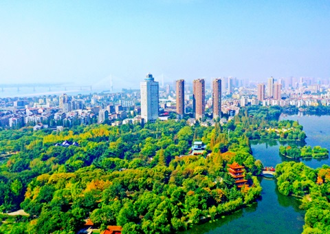 荆州：不动产挂号实现“房地农林一站办全”