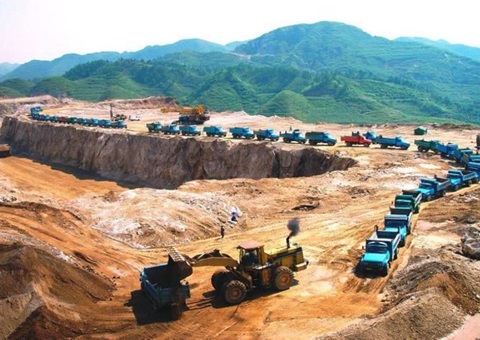 四川建设采矿用地包管专项推进机制