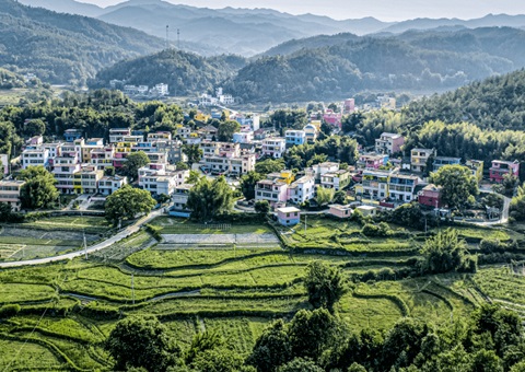 江西实现天下首例“采矿权+整体谋划性建设用地使用权”组合供应